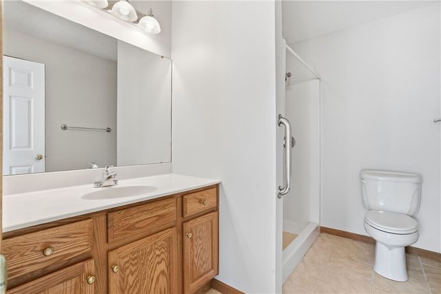 1064 Timberwood Dr, Chippewa Twp, PA 15010