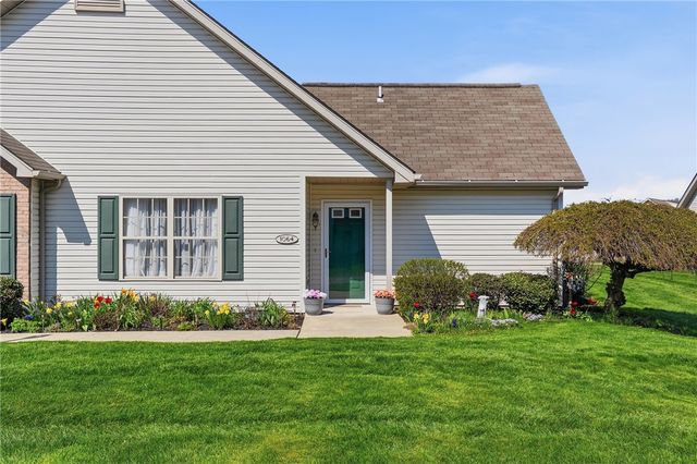 1064 Timberwood Dr, Chippewa Twp, PA 15010