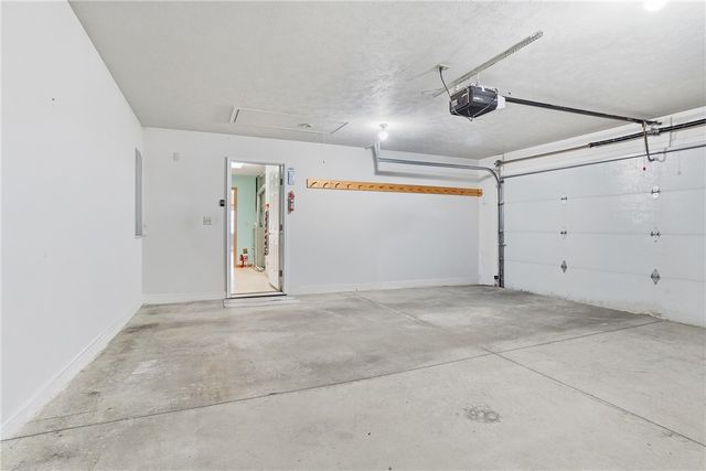 1064 Timberwood Dr, Chippewa Twp, PA 15010
