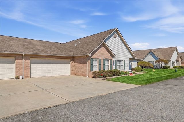 1064 Timberwood Dr, Chippewa Twp, PA 15010