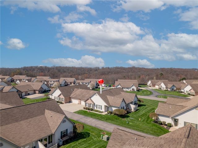 1064 Timberwood Dr, Chippewa Twp, PA 15010