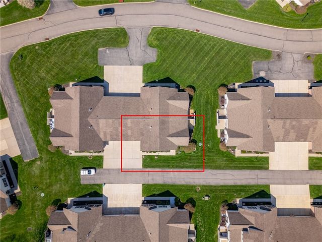 1064 Timberwood Dr, Chippewa Twp, PA 15010