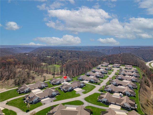 1064 Timberwood Dr, Chippewa Twp, PA 15010