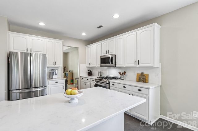 13713 Delstone Drive, Huntersville, NC 28078