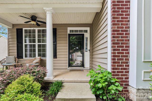 13713 Delstone Drive, Huntersville, NC 28078