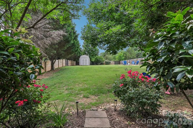 13713 Delstone Drive, Huntersville, NC 28078