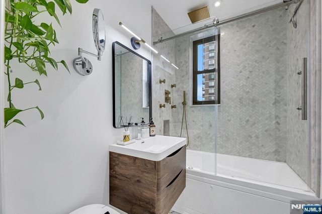 755 Anderson Avenue 5i, Cliffside Park, NJ 07010
