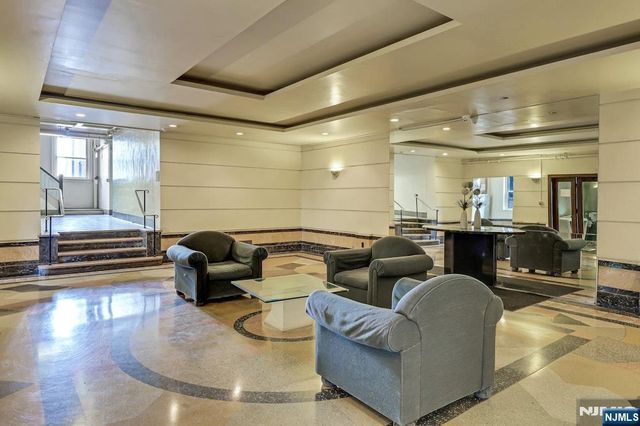 755 Anderson Avenue 5i, Cliffside Park, NJ 07010
