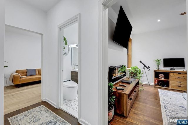 755 Anderson Avenue 5i, Cliffside Park, NJ 07010