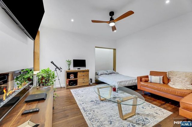 755 Anderson Avenue 5i, Cliffside Park, NJ 07010