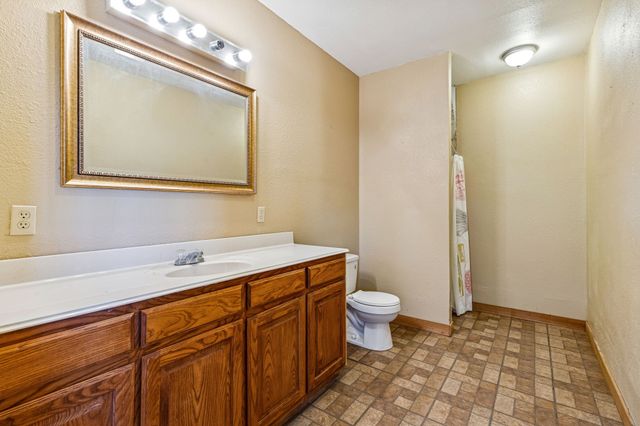 8049 County Road 1084, Greenville, TX 75401