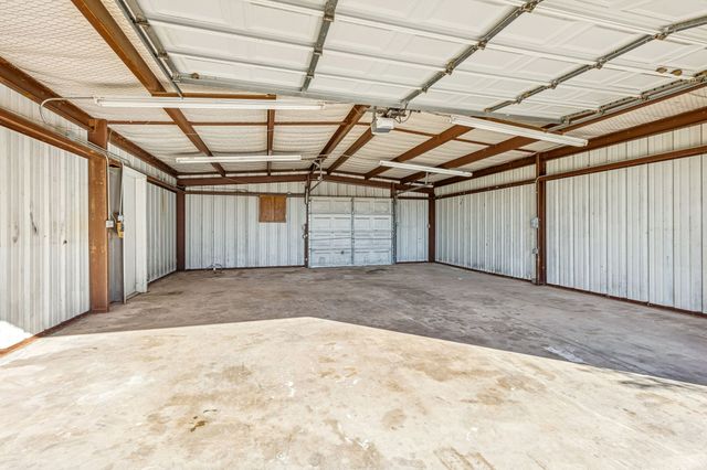 8049 County Road 1084, Greenville, TX 75401