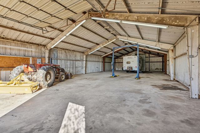 8049 County Road 1084, Greenville, TX 75401