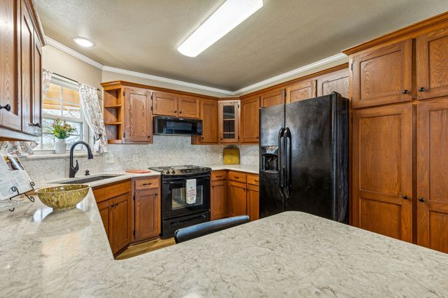 8049 County Road 1084, Greenville, TX 75401