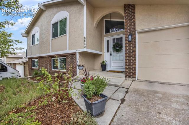 6539 E Gambol Quail Drive, Colorado Springs, CO 80918