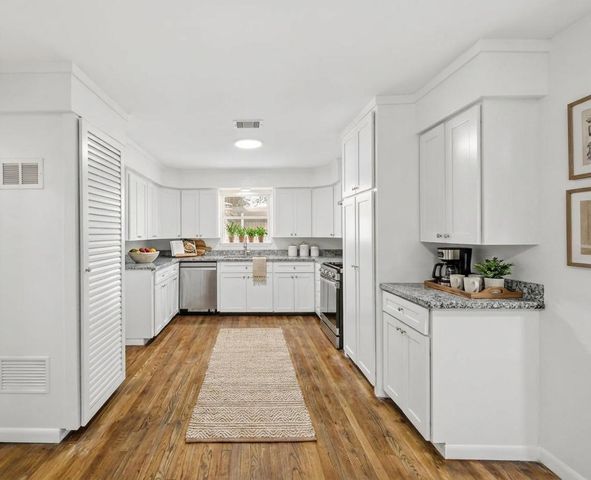 2409 Estate Drive, Deer Park, TX 77536