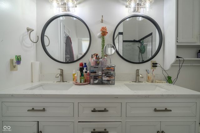 7648 Trophy Club Drive S, Indianapolis, IN 46214