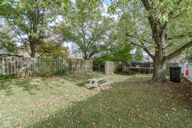 7648 Trophy Club Drive S, Indianapolis, IN 46214