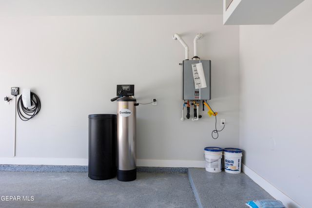 7325 ENCHANTED STAR Drive, El Paso, TX 79911