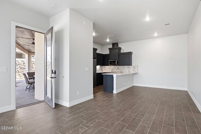 7325 ENCHANTED STAR Drive, El Paso, TX 79911