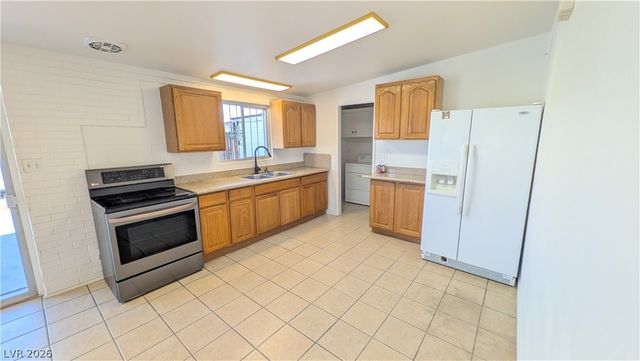 1856 Del Mar Avenue, Las Vegas, NV 89169