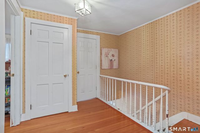 877 White Plains Road, Trumbull, CT 06611