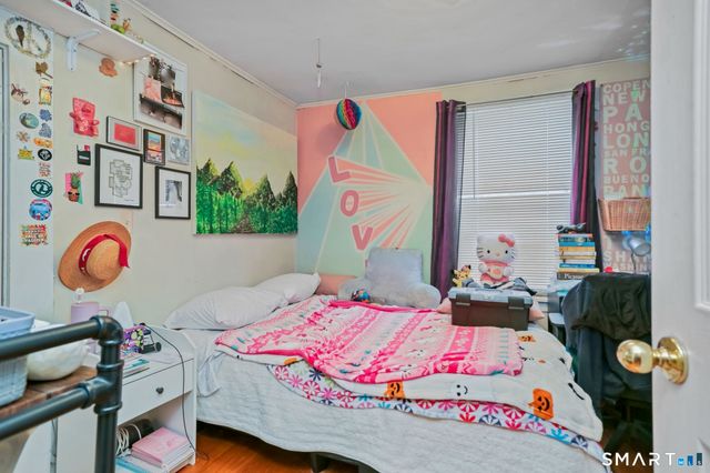 877 White Plains Road, Trumbull, CT 06611