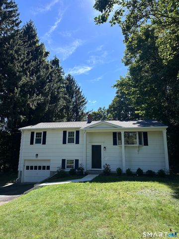 10 Indian Hill Road, North Branford, CT 06472