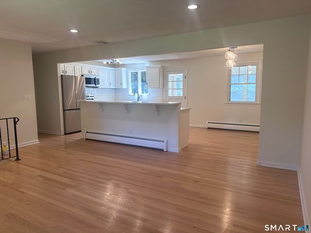 10 Indian Hill Road, North Branford, CT 06472