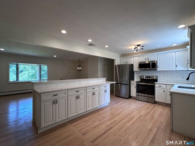 10 Indian Hill Road, North Branford, CT 06472