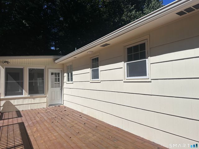 10 Indian Hill Road, North Branford, CT 06472
