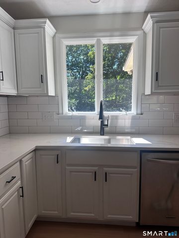 10 Indian Hill Road, North Branford, CT 06472