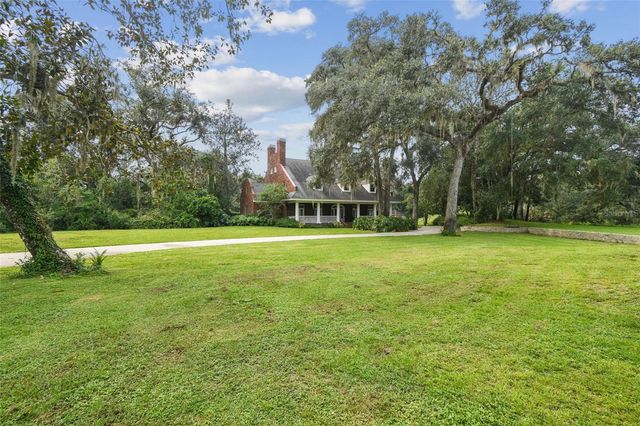 2906 PEMBERTON CREEK DRIVE, Seffner, FL 33584