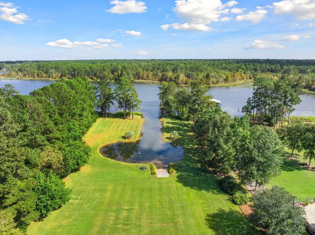 1554 Pinopolis Road, Moncks Corner, SC 29461