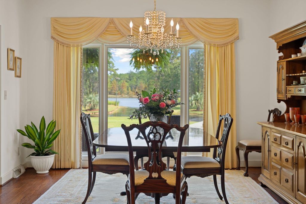 Image 4 of property listing at 1554 Pinopolis Road, Moncks Corner, SC 29461