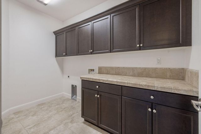 3825 Chessa Lane, Clovis, CA 93619