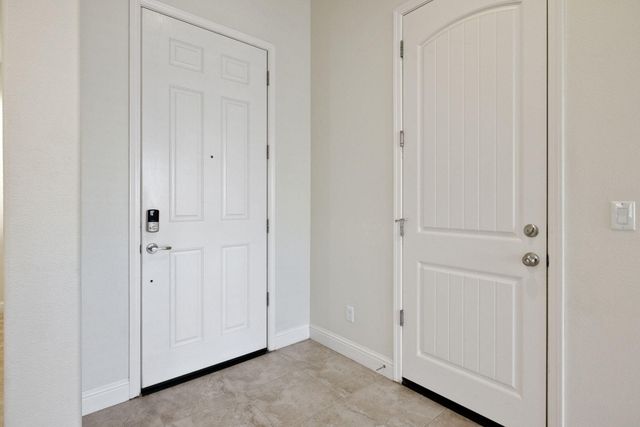 3825 Chessa Lane, Clovis, CA 93619