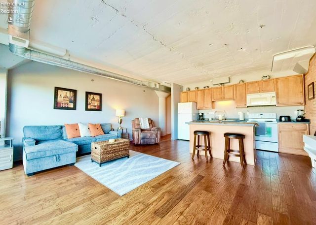 401 W Shoreline Dr Unit 109, Sandusky, OH 44870