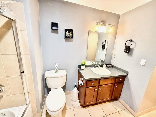 401 W Shoreline Dr Unit 109, Sandusky, OH 44870