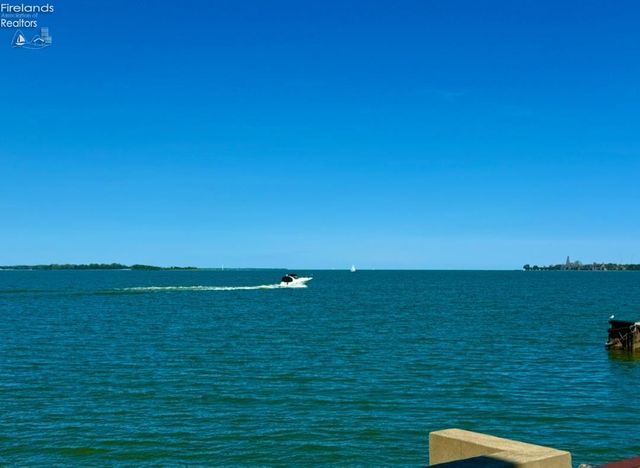 401 W Shoreline Dr Unit 109, Sandusky, OH 44870