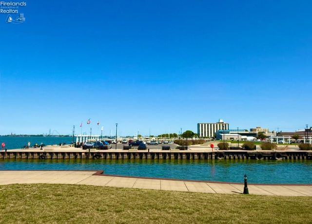 401 W Shoreline Dr Unit 109, Sandusky, OH 44870