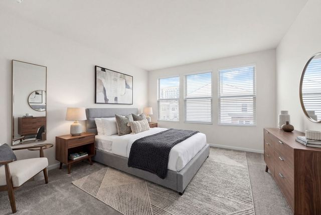 6310 Main Street, Woodridge, IL 60517