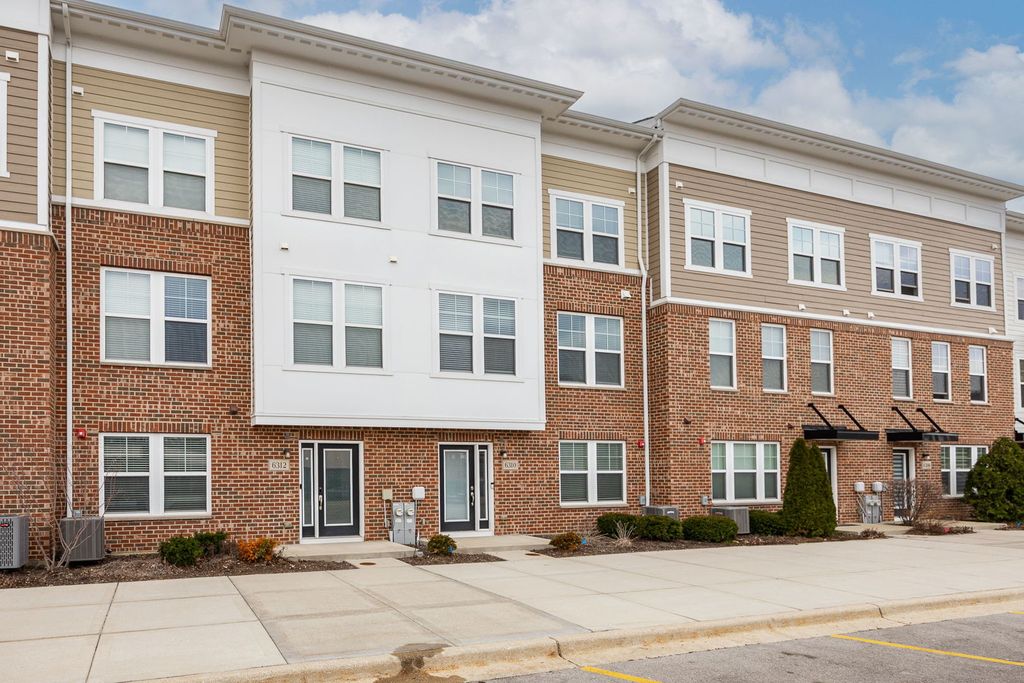 6310 Main Street, Woodridge, IL 60517