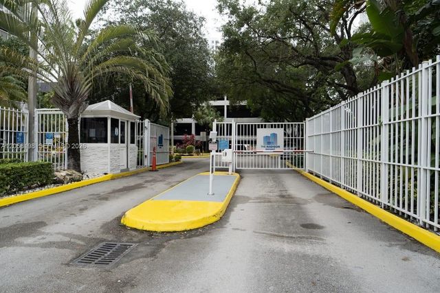 800 N Miami Avenue E1610, Miami, FL 33136