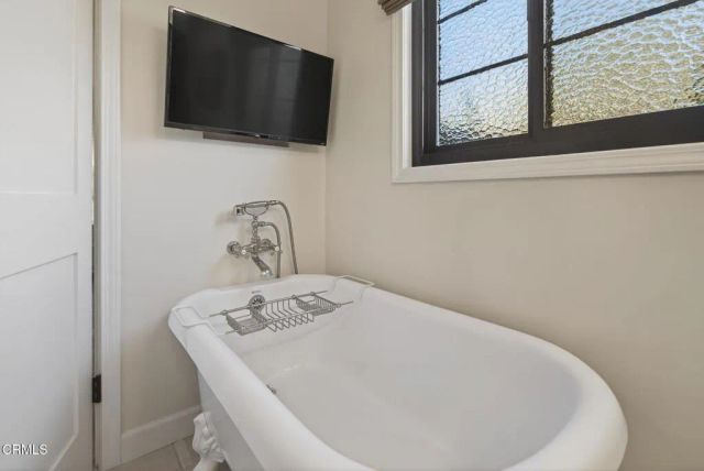 2456 Sherwood Drive, Ventura, CA 93001