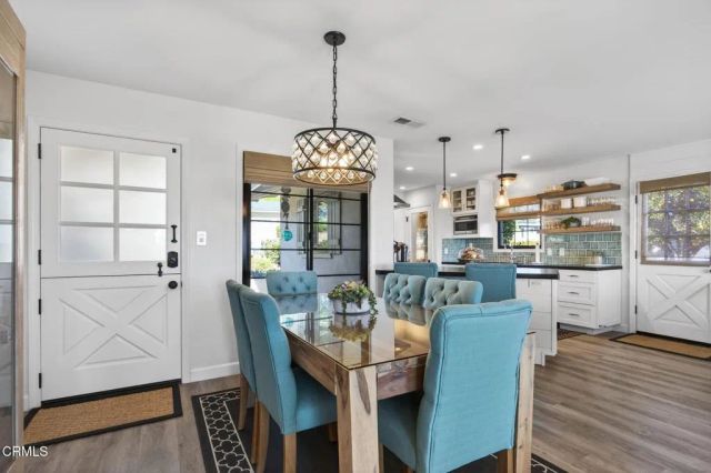 2456 Sherwood Drive, Ventura, CA 93001