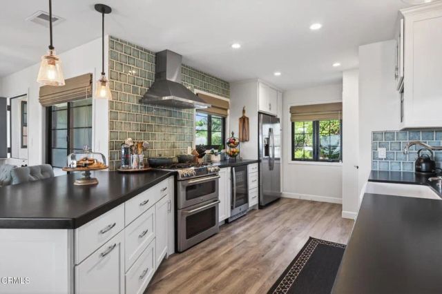 2456 Sherwood Drive, Ventura, CA 93001