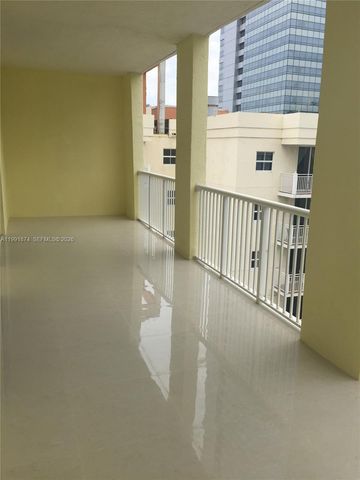 170 SE 14th St 3005, Miami, FL 33131