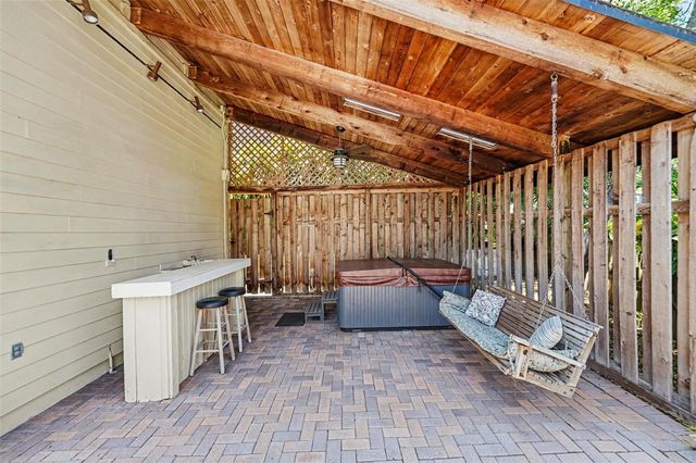 1029 43RD AVENUE N 1, St Petersburg, FL 33703