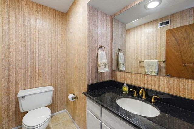 1029 43RD AVENUE N 1, St Petersburg, FL 33703